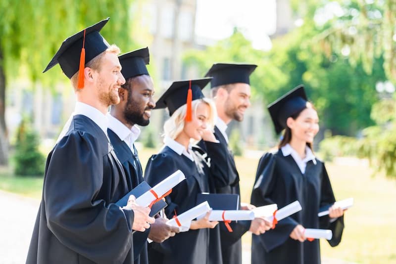 Universitäre Ausbildung